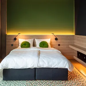 https://koncept-hotel-josefine.topcolognehotels.com